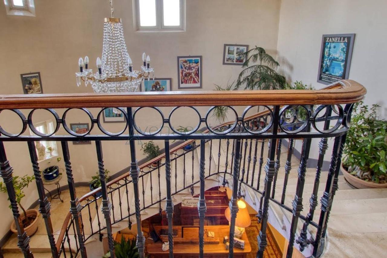 Le Mogador Chateau Du Martinet Violès Dış mekan fotoğraf